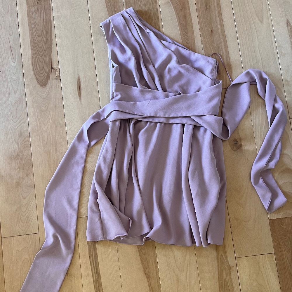 Cute one shoulder short dress